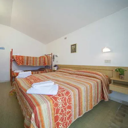 Rosa Otel