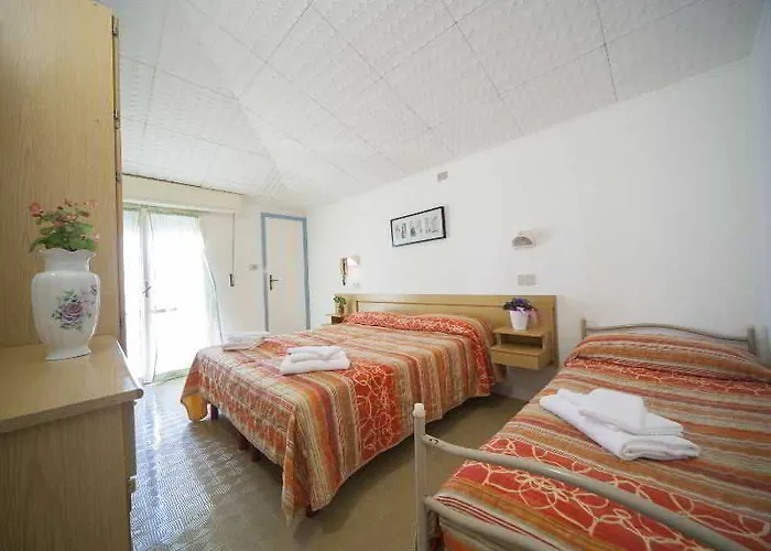 Rosa 2* רימיני